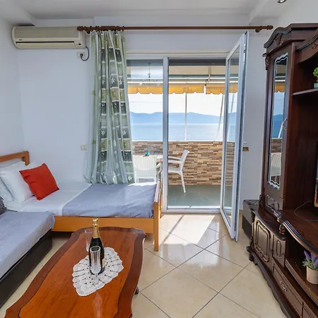 Lucas Apartments Rental Vlore Exterior photo
