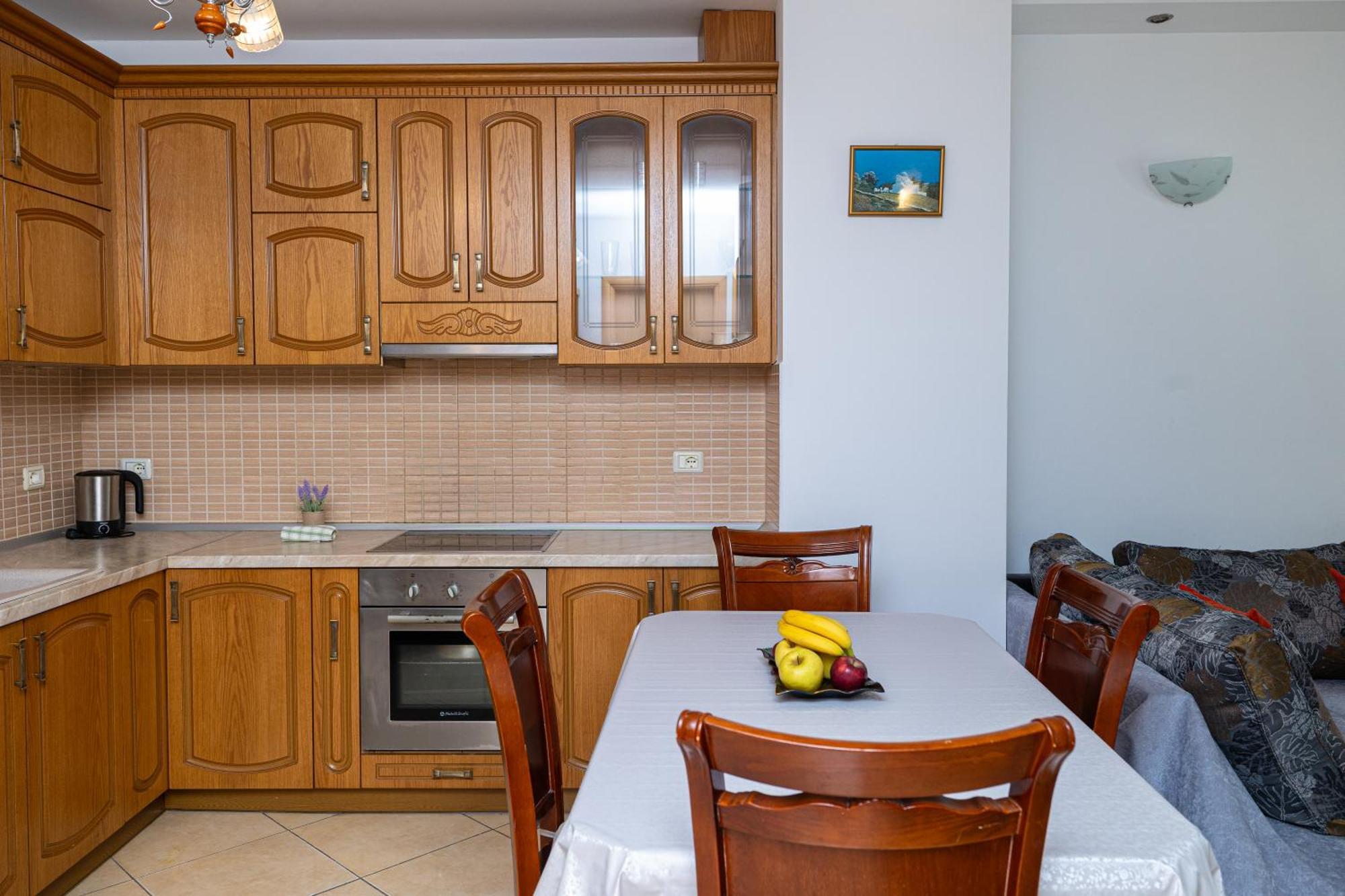 Lucas Apartment Vlore